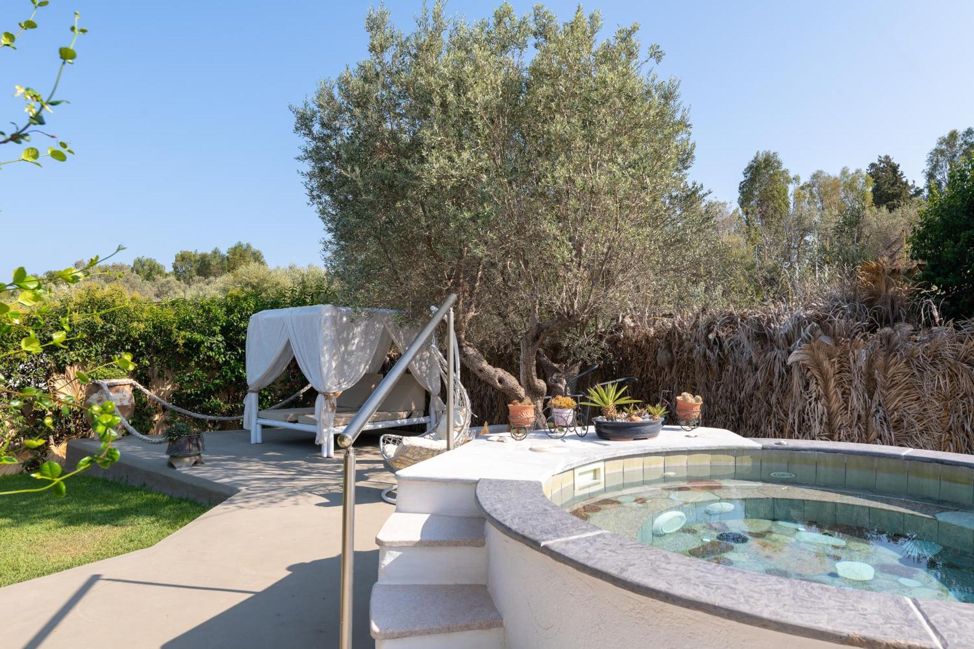 Elefteria Apts & Suites Kolymbia Exterior photo
